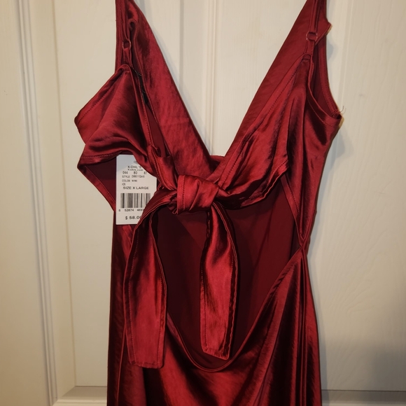 Elegant Red Slip Dress | Sz. XL - Picture 6 of 9